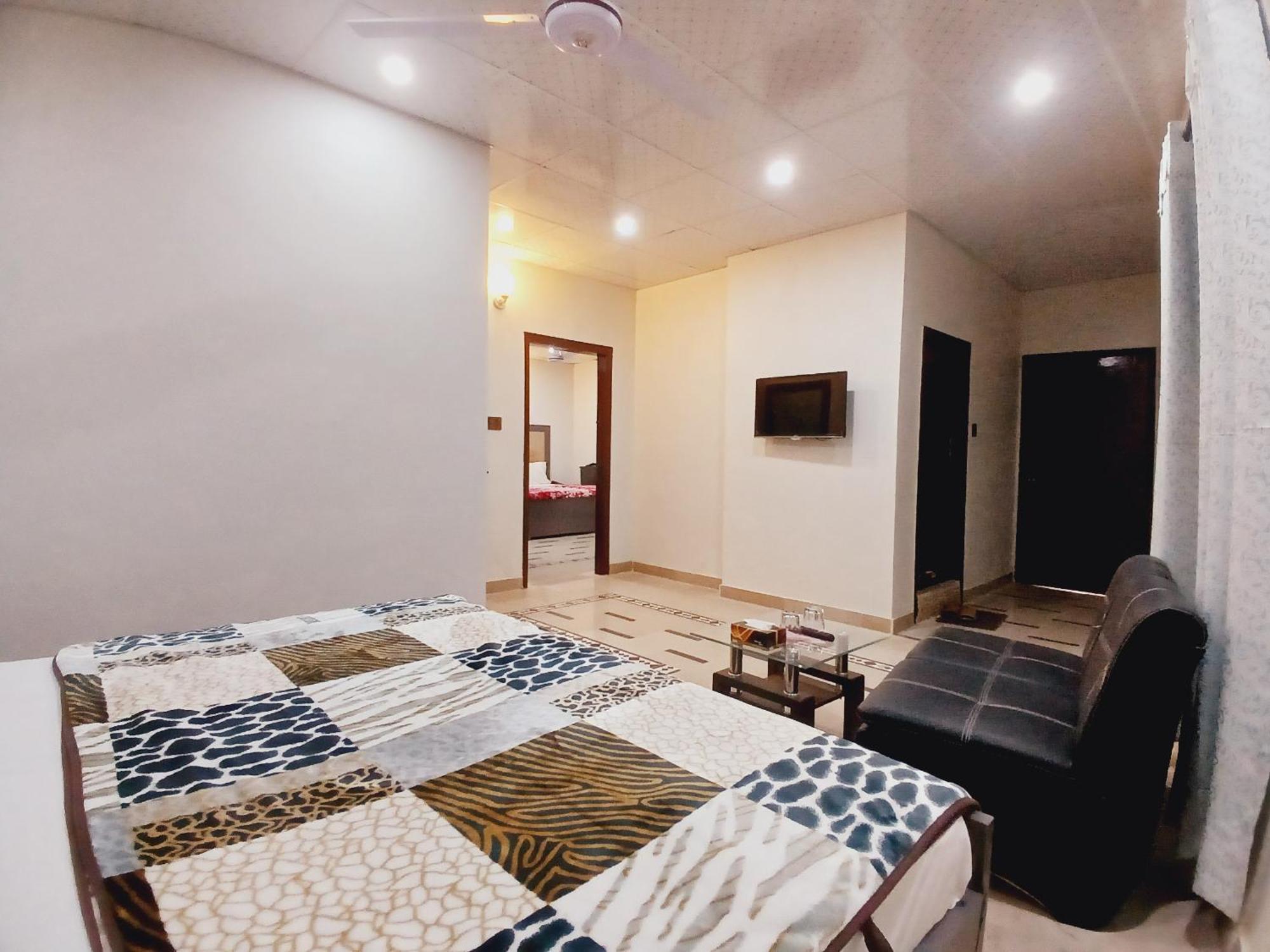 Subhan Palace Guest House Карачи Екстериор снимка