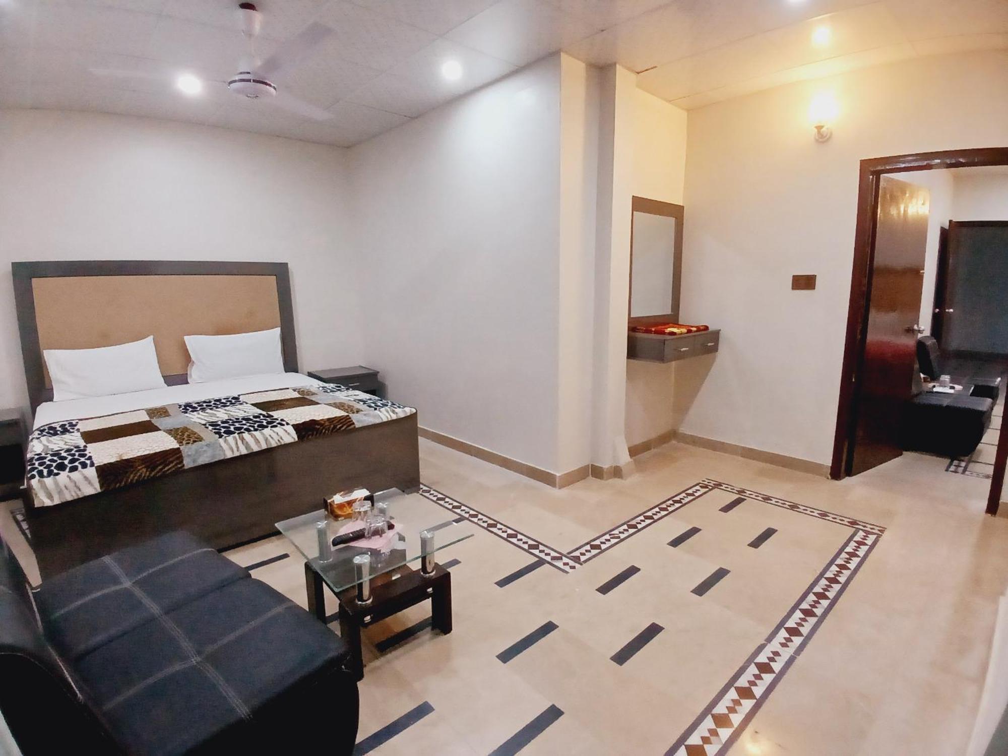 Subhan Palace Guest House Карачи Екстериор снимка